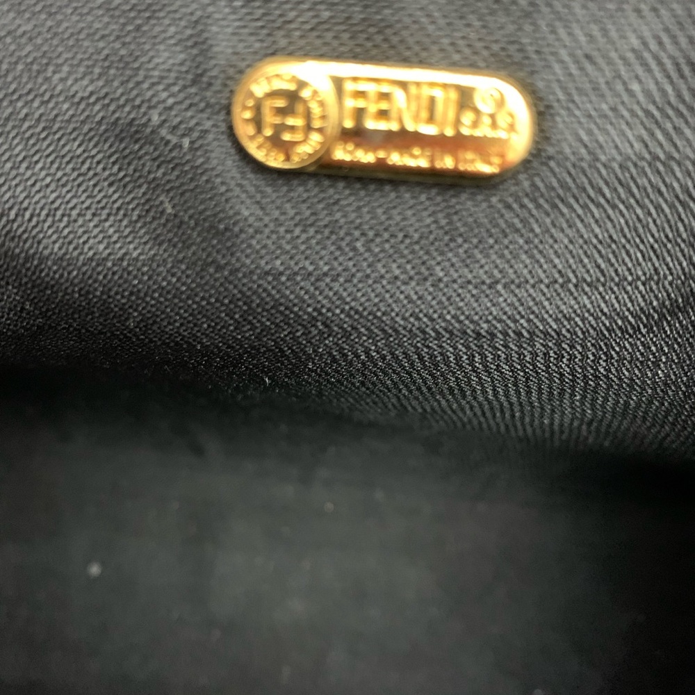 Authentic Fendi mini crossbody bag - Picture 8 of 13